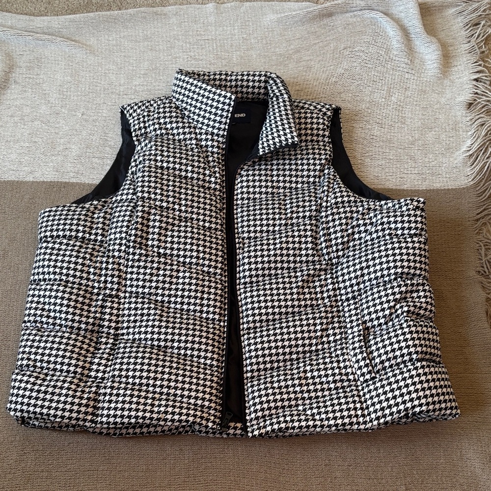 Lands' End Black and White Houndstooth Vest